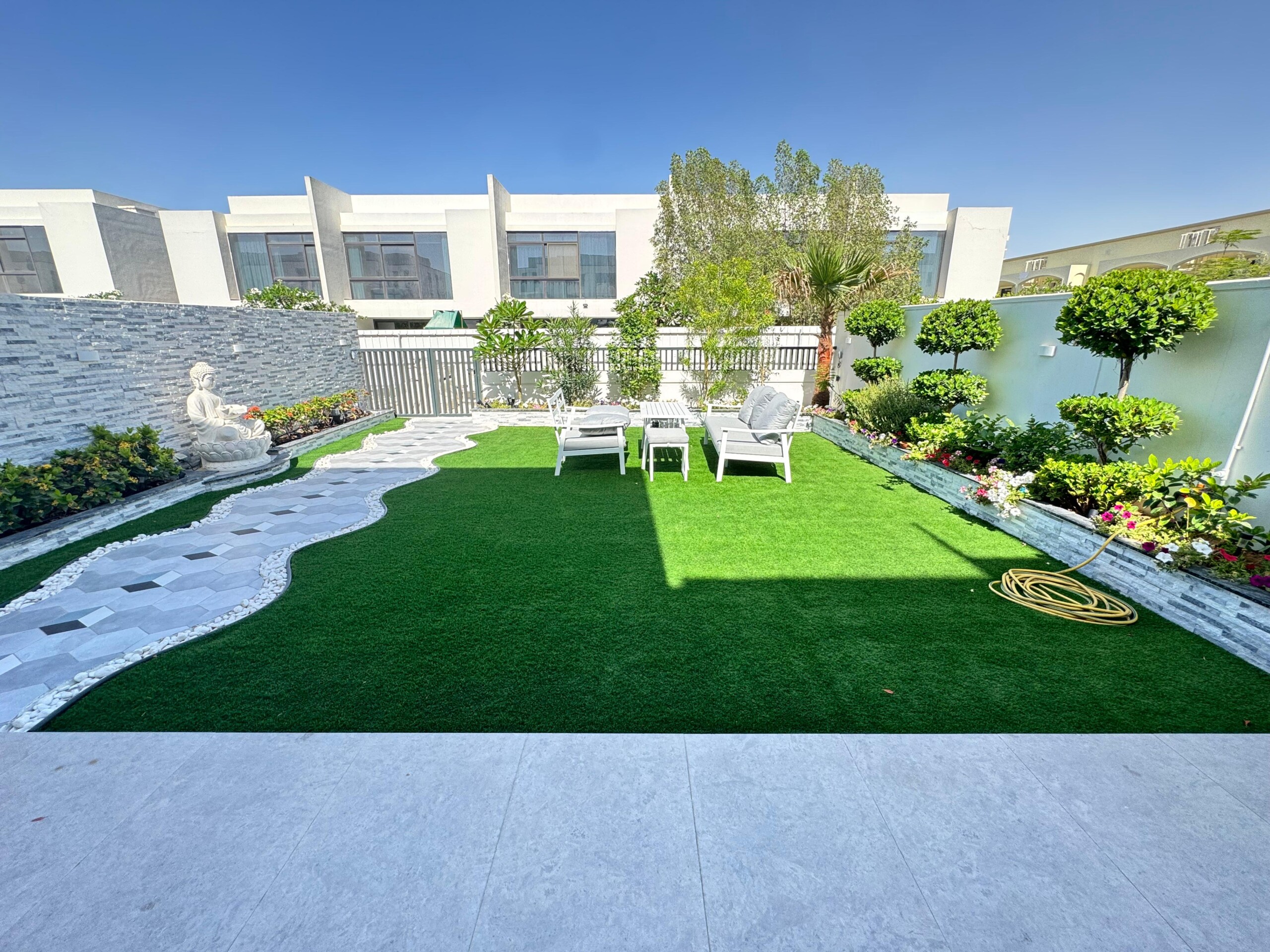 Sustainable and Mindful Decorating
